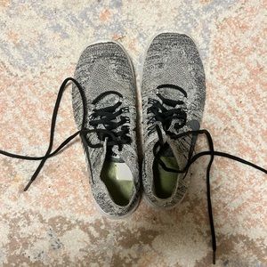 Nike free run flyknit -women’s